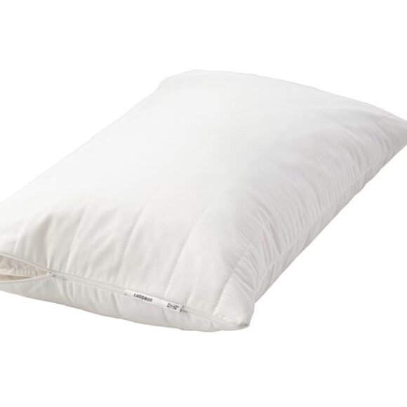IKEA Luddros Queen pillow cover - 2‎ Covers - Picture 1 of 4